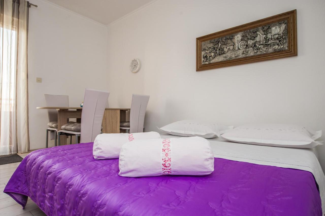 Apartments Nino Podstrana Luaran gambar