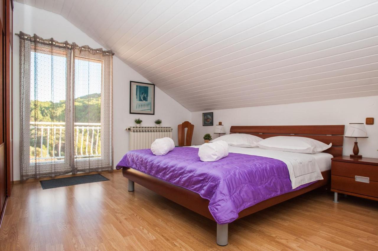 Apartments Nino Podstrana Luaran gambar